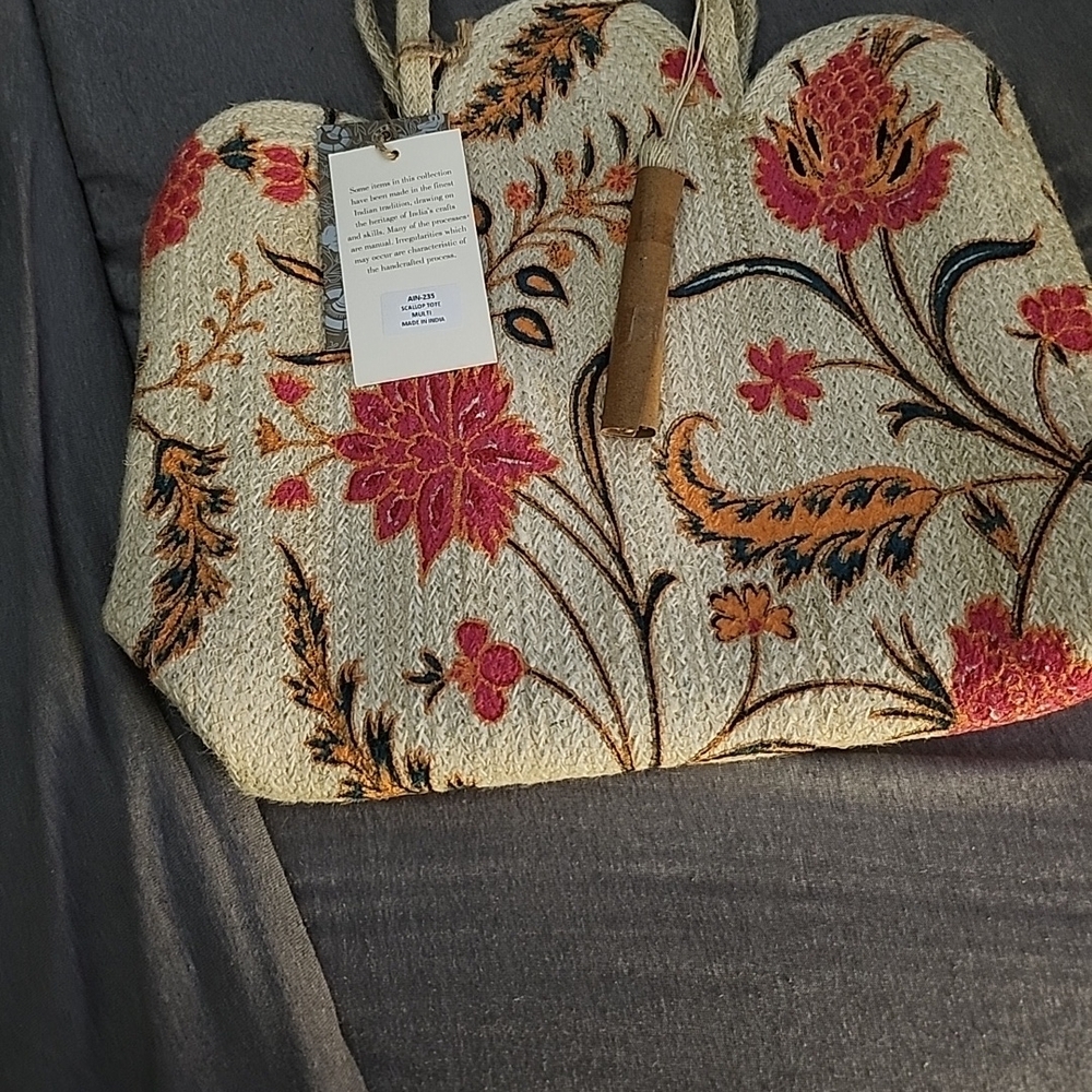 Antik Kraft Cream and Pink Floral Tote Bag - Picture 4 of 11